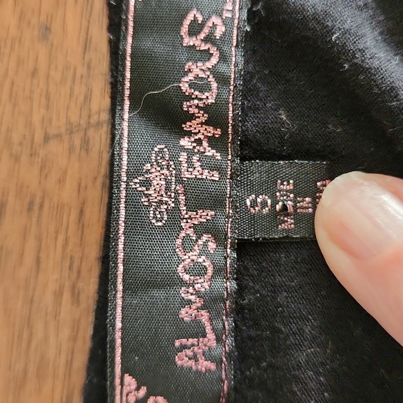 Almost Famous, Sz S, Black, White, Grey Zebra Print w RED Sequins on Heart - Picture 7 of 9